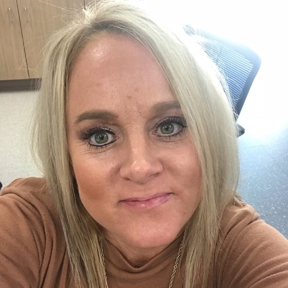 Meet your Posher, Kim - Picture 1 of 1